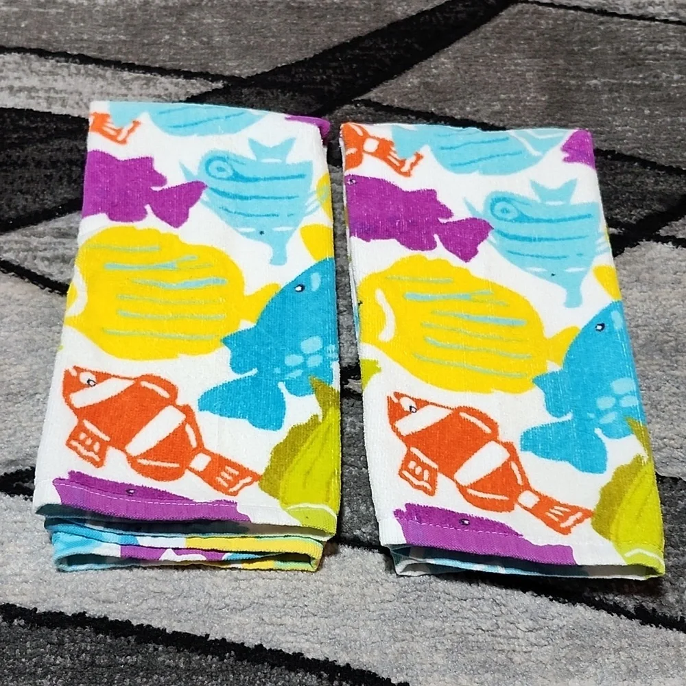 HOME STUDIO TROPICAL FISH THICK COTTON BATH/KITCHEN TOWELS SET-OF-2 PRICE FIRM